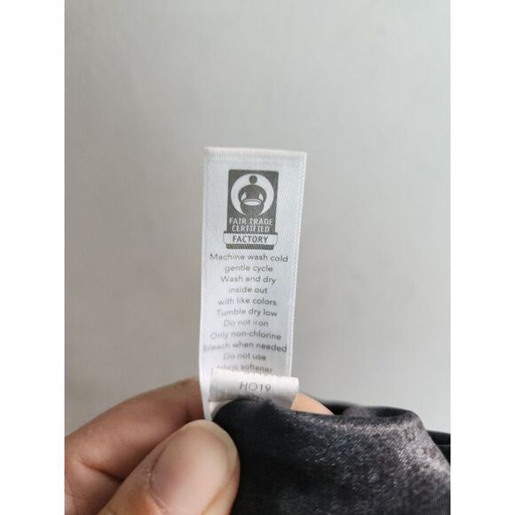 Athleta Women Metallic Black "Elation Ultra High Rise" Athletic Leggings size 1X - Picture 8 of 8